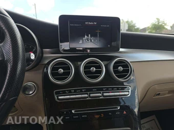 2016 Mercedes-Benz GLC 300 – miniatura 7