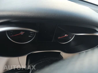 2016 Mercedes-Benz GLC 300 – miniatura 12