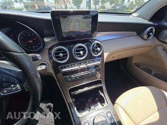 2016 Mercedes-Benz GLC 300 – miniatura 10