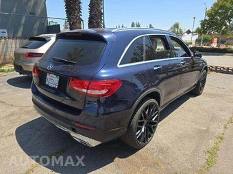 2016 Mercedes-Benz GLC 300 – miniatura 3
