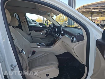 2016 Mercedes-Benz GLC 300 – miniatura 10