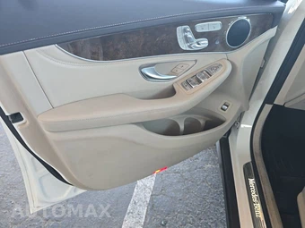 2016 Mercedes-Benz GLC 300 – miniatura 12