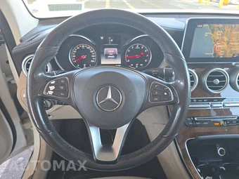 2016 Mercedes-Benz GLC 300 – miniatura 13