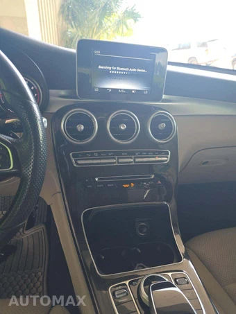 2016 Mercedes-Benz GLC 300 – miniatura 10