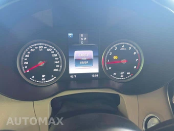 2016 Mercedes-Benz GLC 300 – miniatura 9