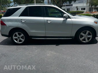 2016 Mercedes-Benz GLE 350 4MATIC - miniatura 3