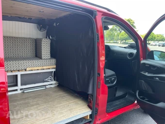 2016 Mercedes-Benz Metris Cargo Van 126.0" WB - miniatura 44