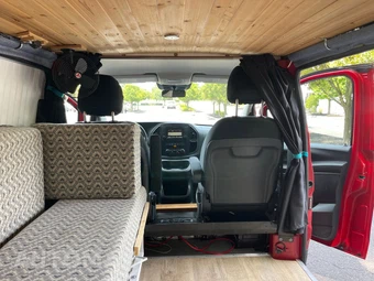 2016 Mercedes-Benz Metris Cargo Van 126.0" WB - miniatura 5