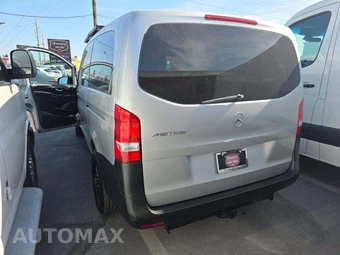 2016 Mercedes-Benz Metris Passenger Van 126.0" WB - miniatura 2