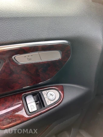 2016 Mercedes-Benz Metris Passenger Van 126.0" WB - miniatura 23
