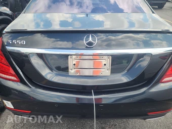 2016 Mercedes-Benz S 550 Sedan - miniatura 16