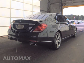 2016 Mercedes-Benz S 550 Sedan - miniatura 4