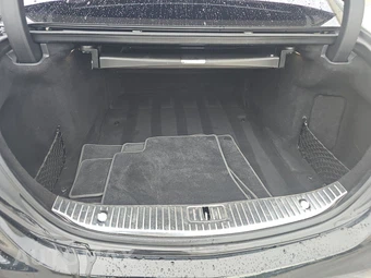 2016 Mercedes-Benz S 550 Sedan - miniatura 16