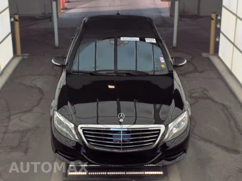 2016 Mercedes-Benz S 550 Sedan - miniatura 2