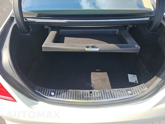 2016 Mercedes-Benz S 550 Sedan - miniatura 17