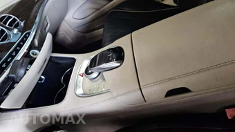 2016 Mercedes-Benz S 550 Sedan - miniatura 29