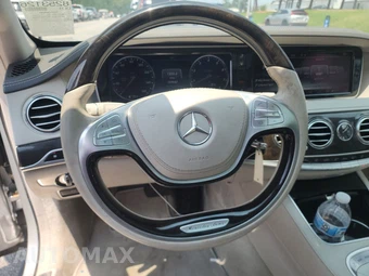 2016 Mercedes-Benz S 550 Sedan - miniatura 10