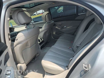 2016 Mercedes-Benz S 550 Sedan - miniatura 13