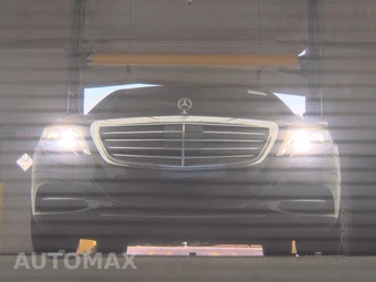 2016 Mercedes-Benz S 550 Sedan – miniatura 3