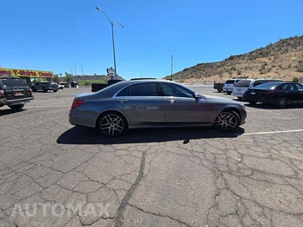 2016 Mercedes-Benz S 550 Sedan - miniatura 4