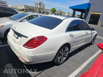 2016 Mercedes-Benz S 550 Sedan - miniatura 4