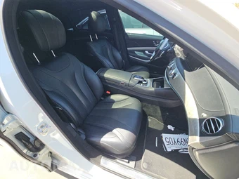 2016 Mercedes-Benz S 550 Sedan - miniatura 8