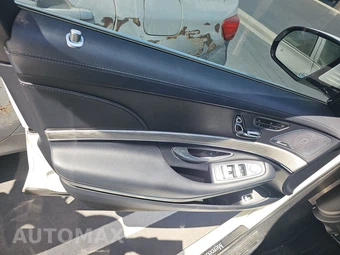 2016 Mercedes-Benz S 550 Sedan - miniatura 9