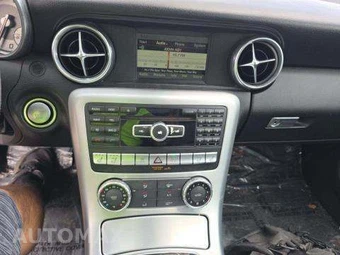 2016 Mercedes-Benz SLK 300 – miniatura 10