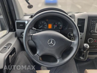2016 Mercedes-Benz Sprinter 2500 Cargo Van High Roof 170.3" WB - miniatura 12