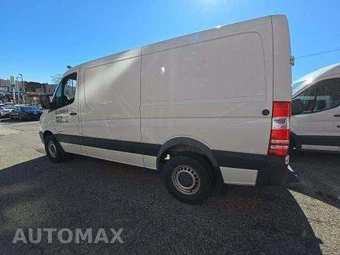 2016 Mercedes-Benz Sprinter 2500 Cargo Van Standard Roof 144.3" WB - miniatura 2