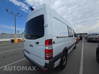 2016 Mercedes-Benz Sprinter 2500 Crew Van Standard Roof 144.3" WB - miniatura 4