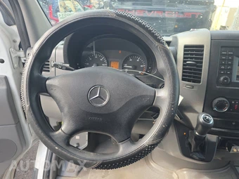 2016 Mercedes-Benz Sprinter 2500 Passenger Van High Roof 170.3" WB - miniatura 10