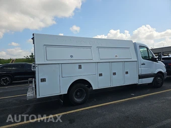 2016 Mercedes-Benz Sprinter 3500 Cab Chassis DRW - miniatura 4