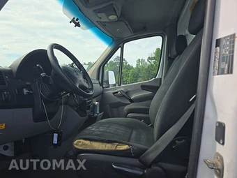 2016 Mercedes-Benz Sprinter 3500 Cab Chassis DRW - miniatura 7