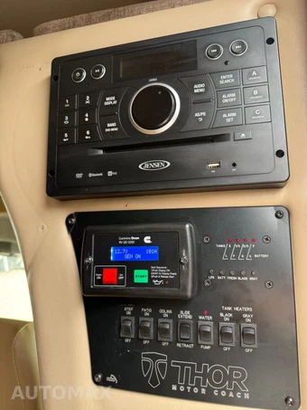 2016 Mercedes-Benz Sprinter 3500 Cab Chassis DRW – miniatura 19