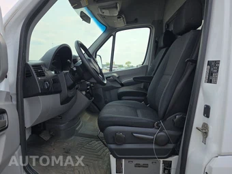 2016 Mercedes-Benz Sprinter 3500 Cargo Van High Roof 170.3" WB – miniatura 7