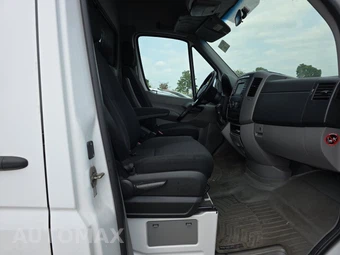 2016 Mercedes-Benz Sprinter 3500 Cargo Van High Roof 170.3" WB – miniatura 8