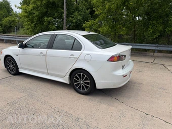2016 Mitsubishi Lancer SE - miniatura 15