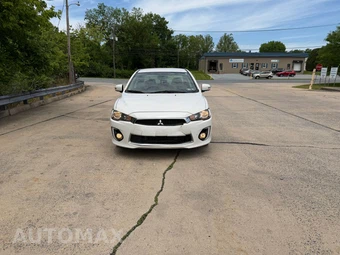 2016 Mitsubishi Lancer SE - miniatura 3