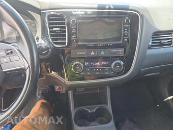 2016 Mitsubishi Outlander GT - miniatura 10