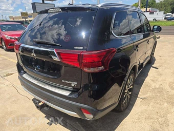 2016 Mitsubishi Outlander GT - miniatura 3