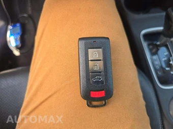 2016 Mitsubishi Outlander GT - miniatura 8