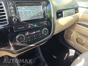 2016 Mitsubishi Outlander SE – miniatura 11