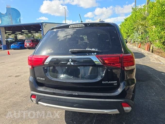 2016 Mitsubishi Outlander SE – miniatura 5