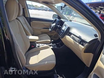 2016 Mitsubishi Outlander SE – miniatura 8