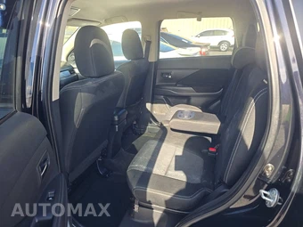 2016 Mitsubishi Outlander SE – miniatura 13