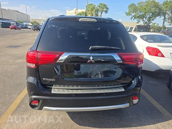 2016 Mitsubishi Outlander SE – miniatura 5