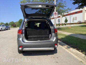2016 Mitsubishi Outlander SE - miniatura 11