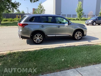 2016 Mitsubishi Outlander SE - miniatura 4