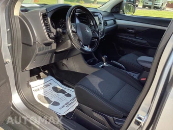 2016 Mitsubishi Outlander SE - miniatura 9